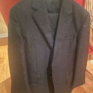 Black 3 piece suit in a very good condition